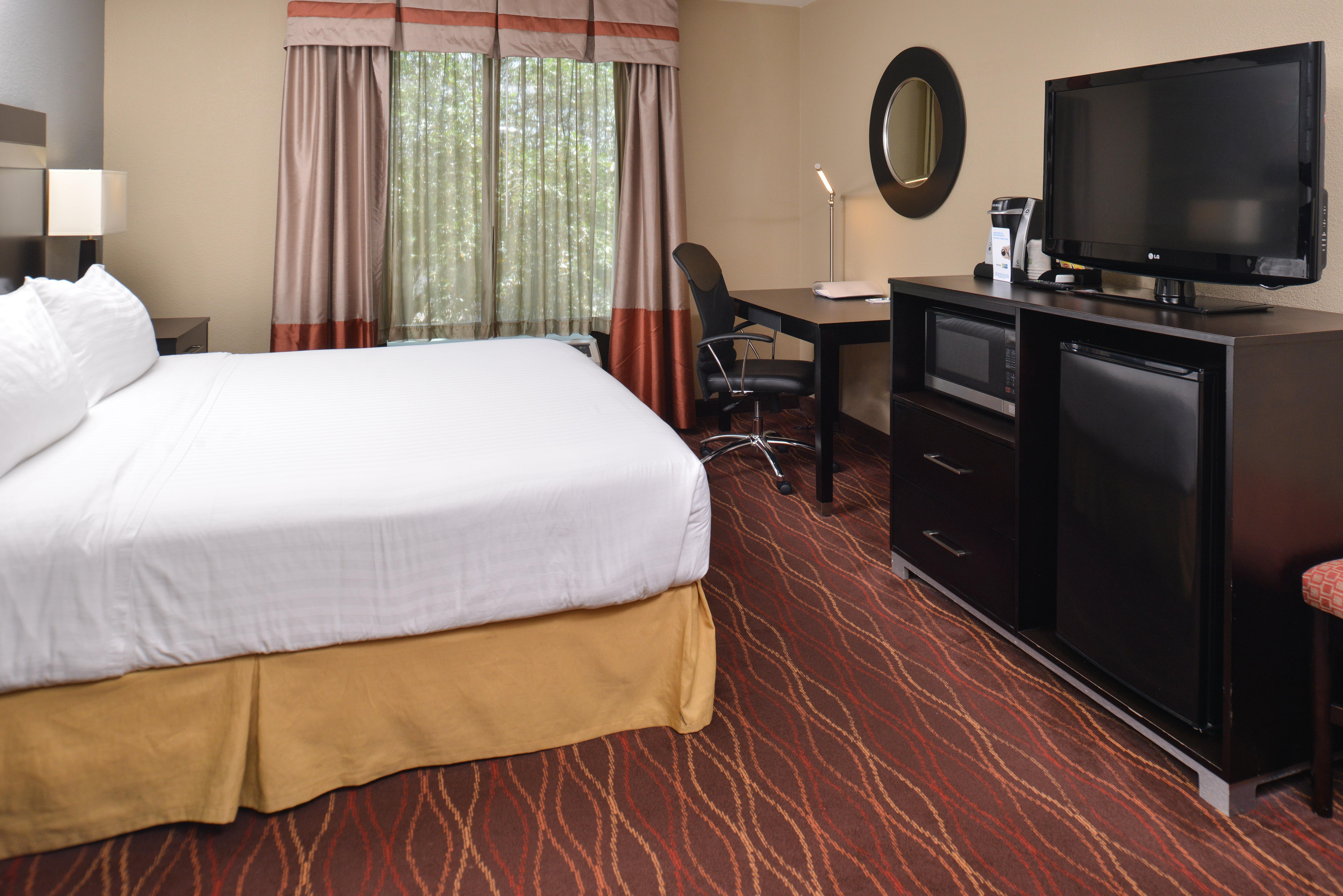Hotel Express & Sw - Sunset Valley, And Ihg 3*